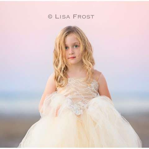 Photo: Lisa Frost Photography